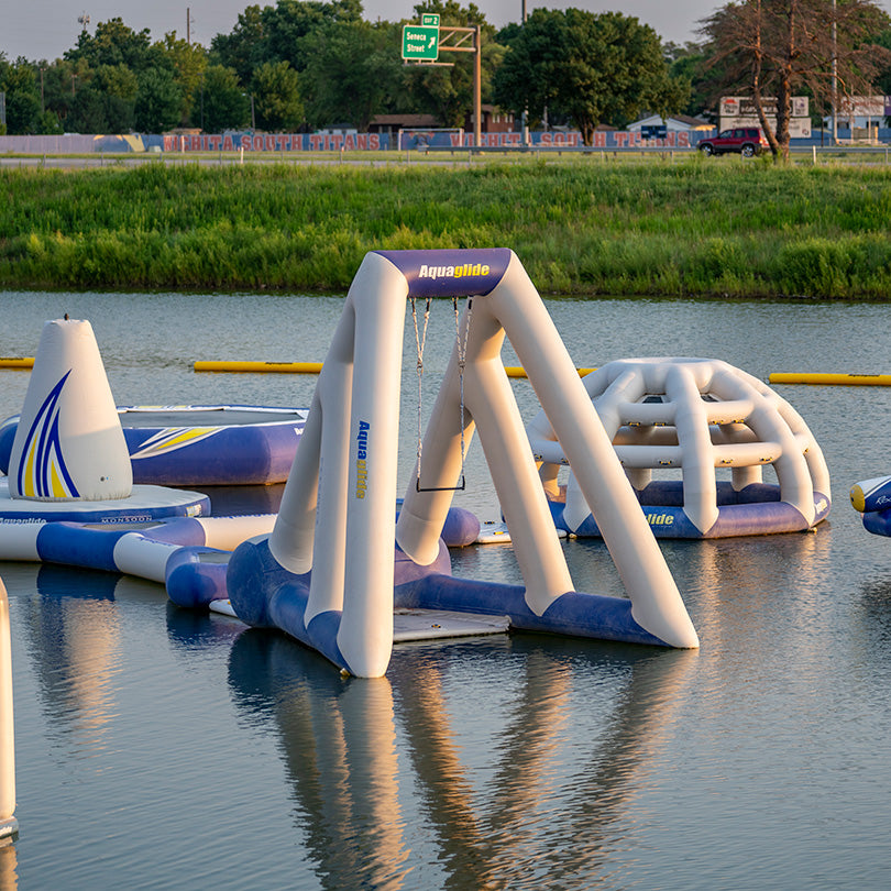 Float on water with a Catapult and enjoy trapeze-style swinging.