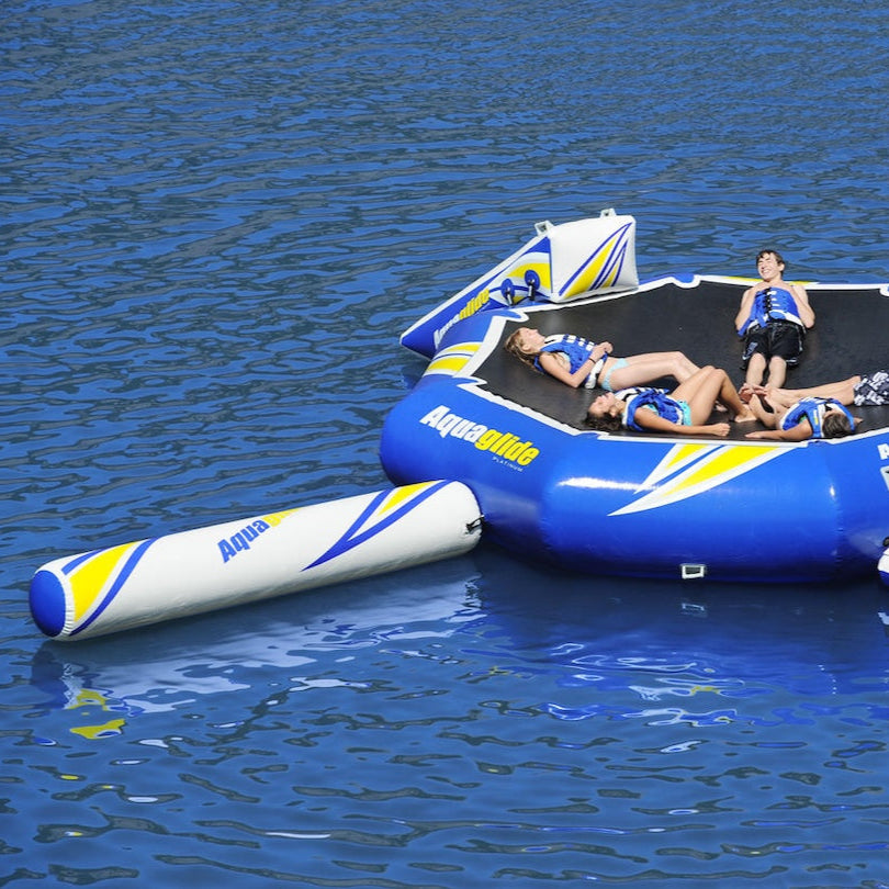 Types and sizes of water trampolines